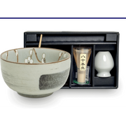Edo Japan Hanagreen Zestaw do Ceremonii Herbaty Matcha (4 elementy) – Chawan, Chasen i Stojak