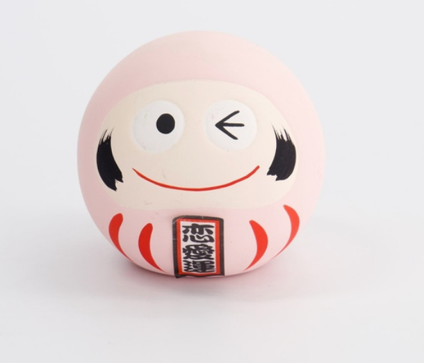 Japońska Ceramiczna Figurka Daruma Różowa 6,5 cm