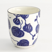 Japońska Porcelanowa Czarka do Herbaty Flora Japonica 170 ml – Tradycyjny Motyw Bluszczu